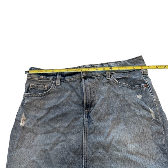 Old Navy Mid Rise Jean Skirt - Picture 4 of 6